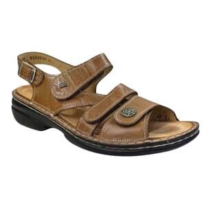 Finn Comfort Gomera GUC $294 Size 37 US 6.5  S3622